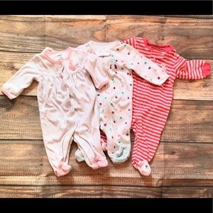 3 Carters 3M Footsie Pajamas. Great Condition